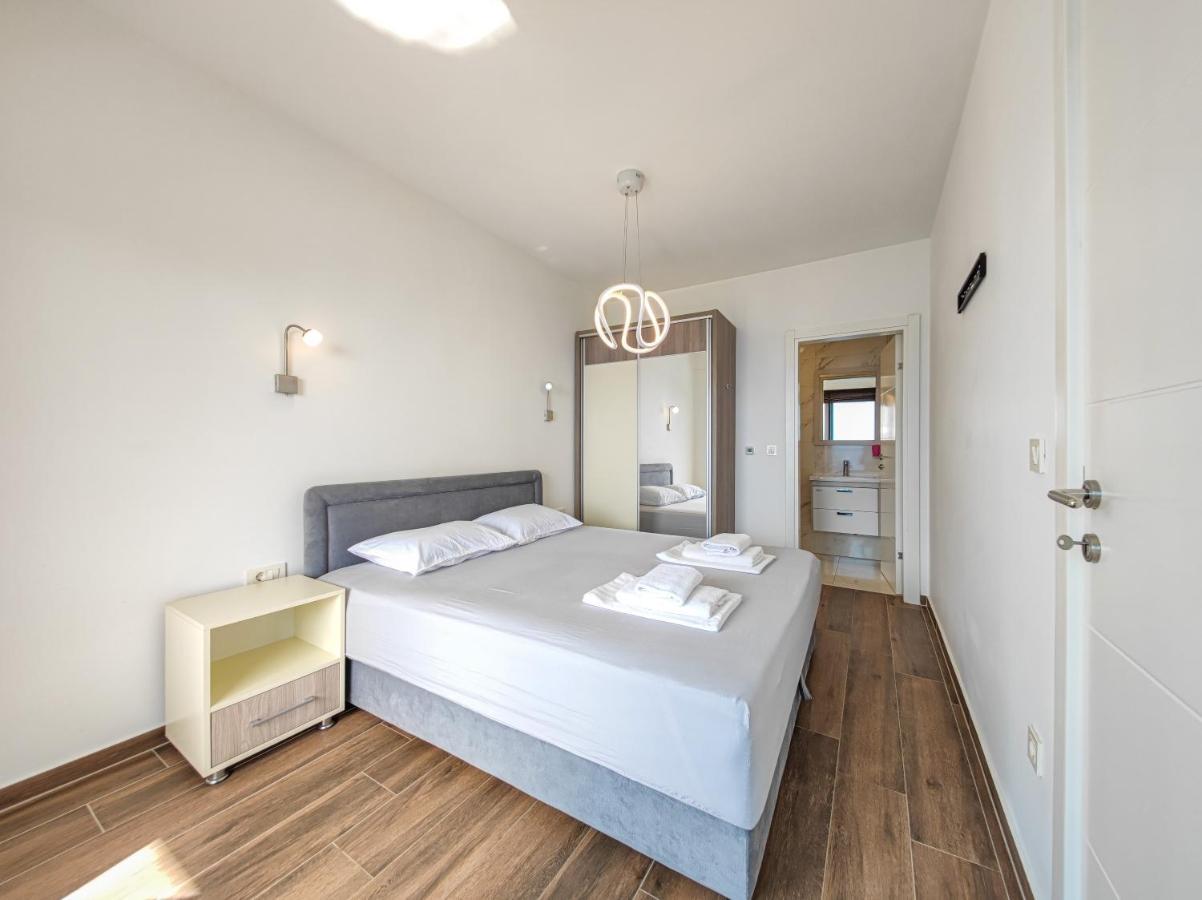 Apartment Plavo Nebo Dobra Voda Dış mekan fotoğraf