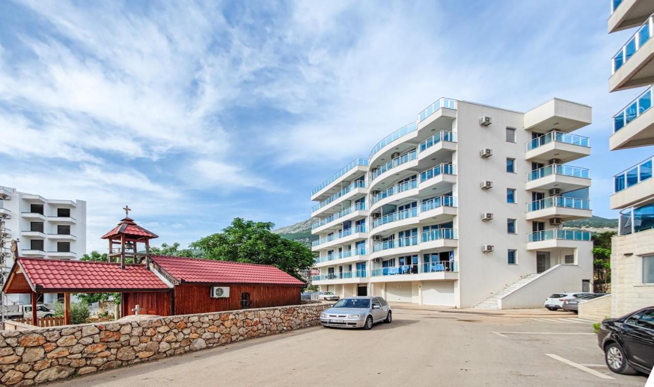 Apartment Plavo Nebo Dobra Voda Dış mekan fotoğraf