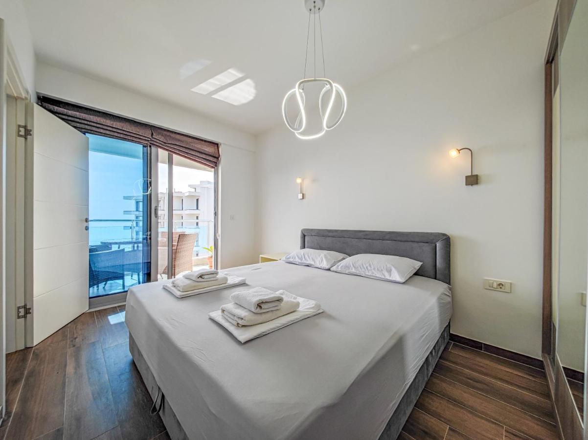 Apartment Plavo Nebo Dobra Voda Dış mekan fotoğraf