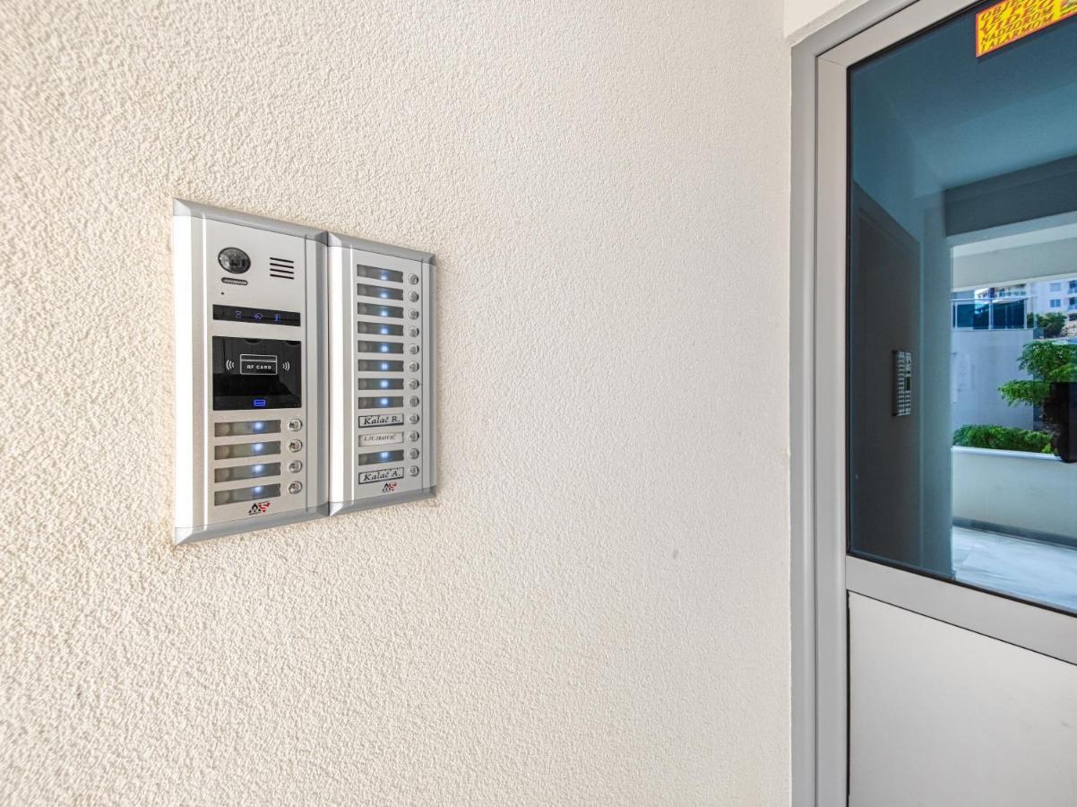 Apartment Plavo Nebo Dobra Voda Dış mekan fotoğraf