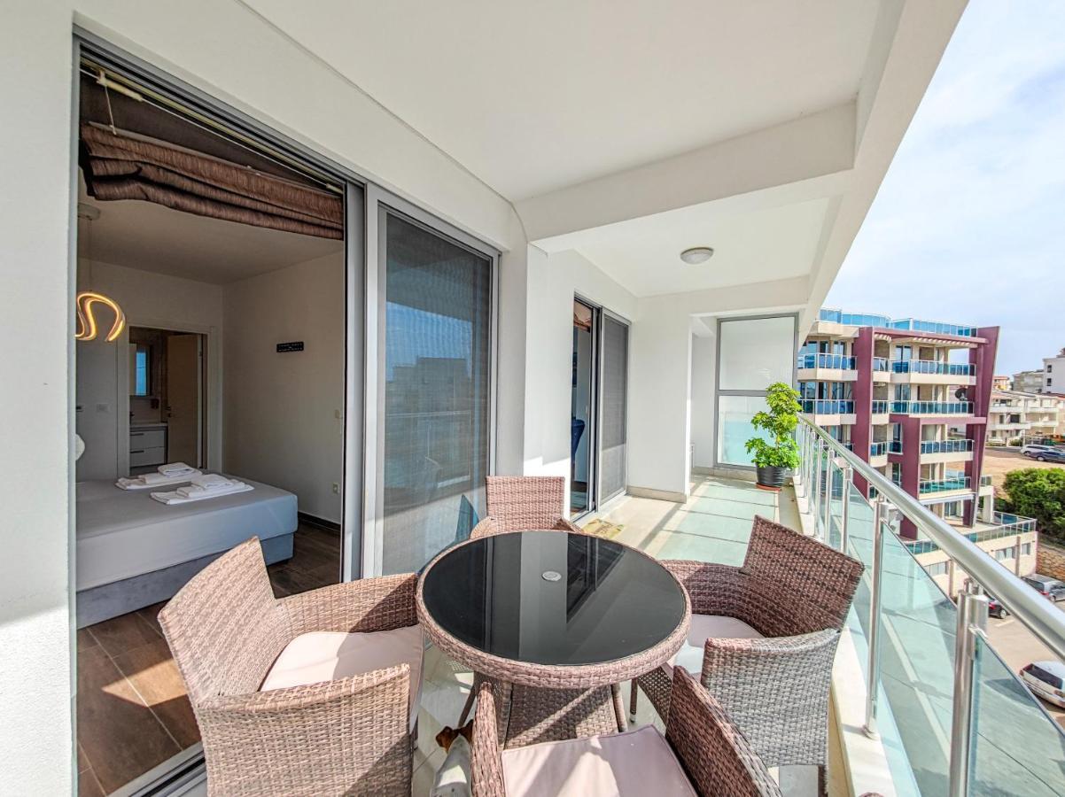 Apartment Plavo Nebo Dobra Voda Dış mekan fotoğraf